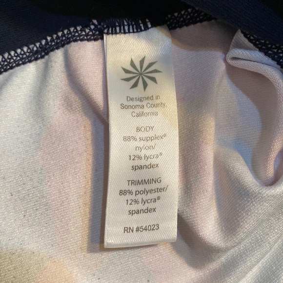 Athleta High Rise Superimpose Chaturanga Leggings Navy Blue Floral Size L - Picture 8 of 9